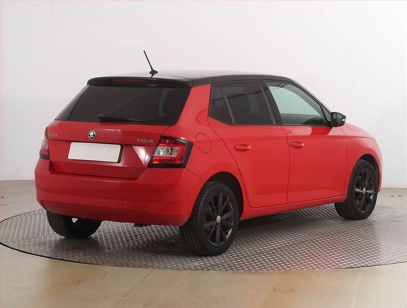 Škoda Fabia (2017) Extra 1.2 TSI, Tempomat - fotka 5 z 18