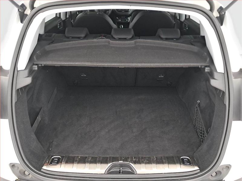 Peugeot 2008 (2016) 1.2 PureTech, Tempomat - fotka 14 z 18