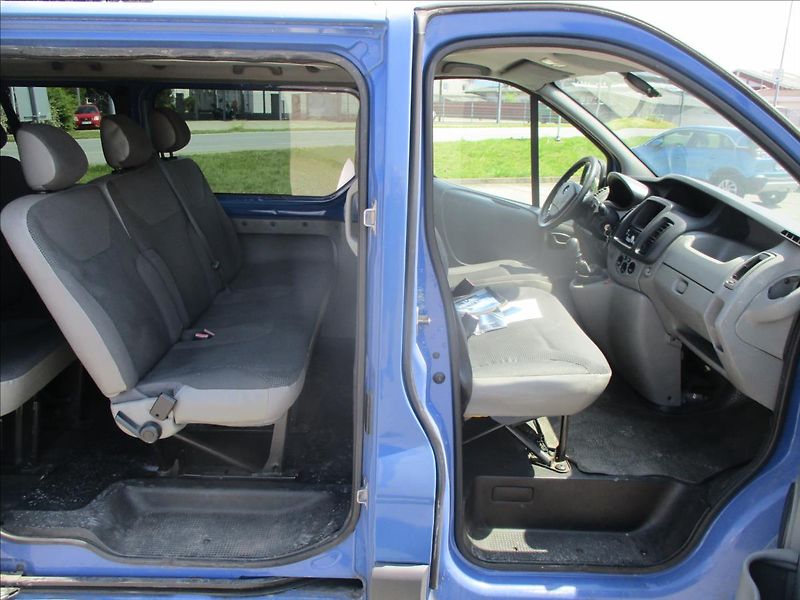 Opel Vivaro 2,0 CDTI L2H1 bez koroze 9míst - fotka 14 z 29