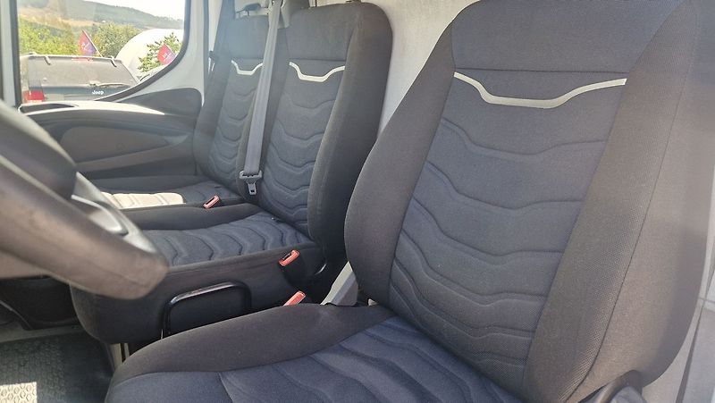 Iveco Daily 35C16/2,3L automat/led - fotka 10 z 11