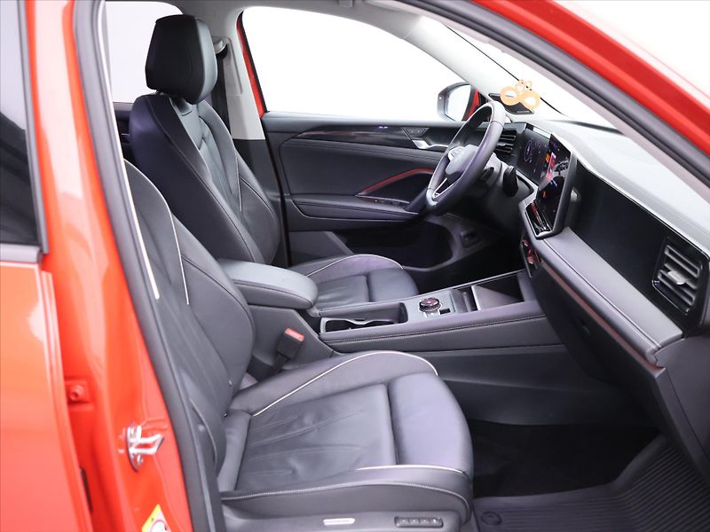 Volkswagen Tiguan 1,5 eTSI 110kW mHEV DSG CZ DPH - fotka 12 z 31