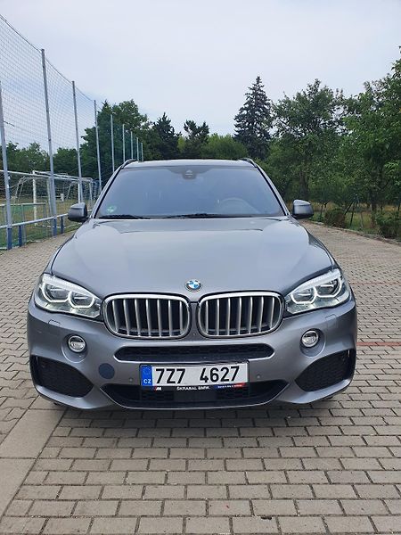 BMW X5 (2016) 40dXdrive - fotka 4 z 4