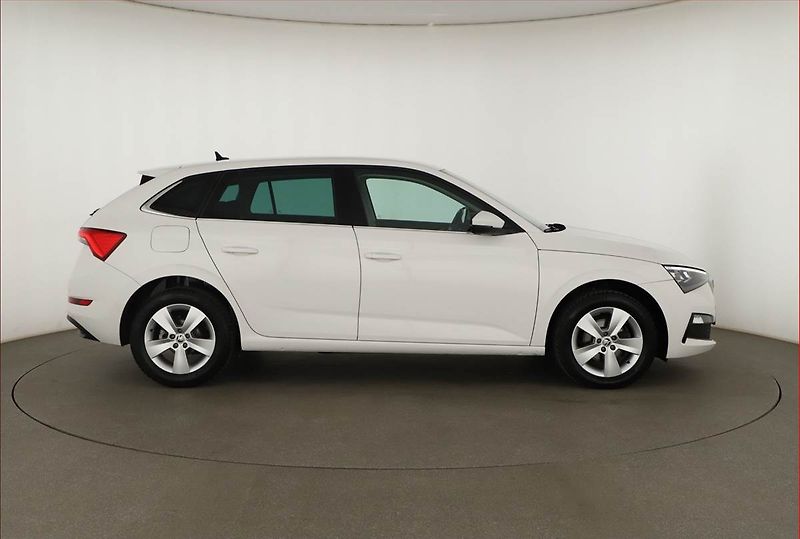 Škoda Scala (2021) Style 1.0 TSI, Automat, ČR - fotka 6 z 16
