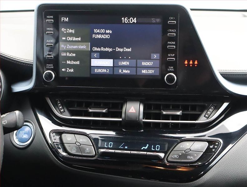 Toyota C-HR (2020) Selection 2.0 Hybrid - fotka 12 z 20