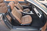 BMW Řada 3 (2009) 325i 155kW E93 Cabrio / manuál - náhled 12