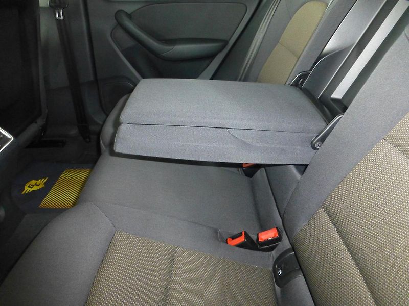 Audi Q3 (2012) 2,0TSI-125KW*NAVI**PARK.S**4X4 - fotka 15 z 26