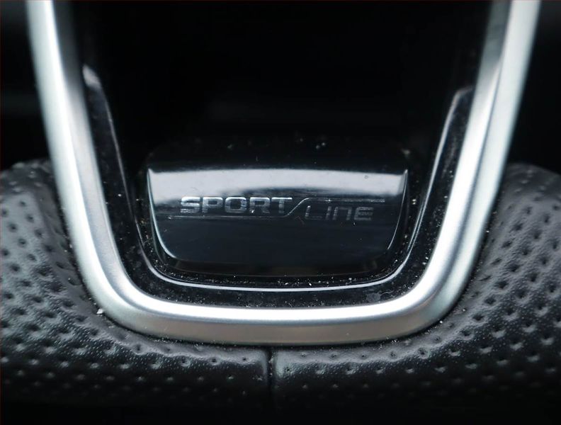 Škoda Karoq (2024) Sportline 2.0 TDI - fotka 20 z 27