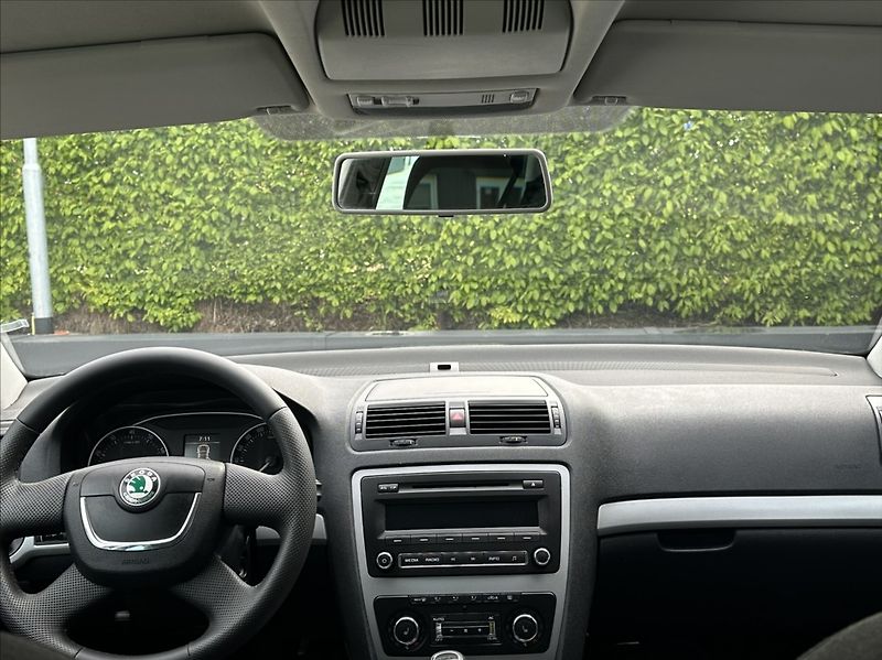 Škoda Octavia 1,8 TSI 152PS  II FL Family - fotka 27 z 44