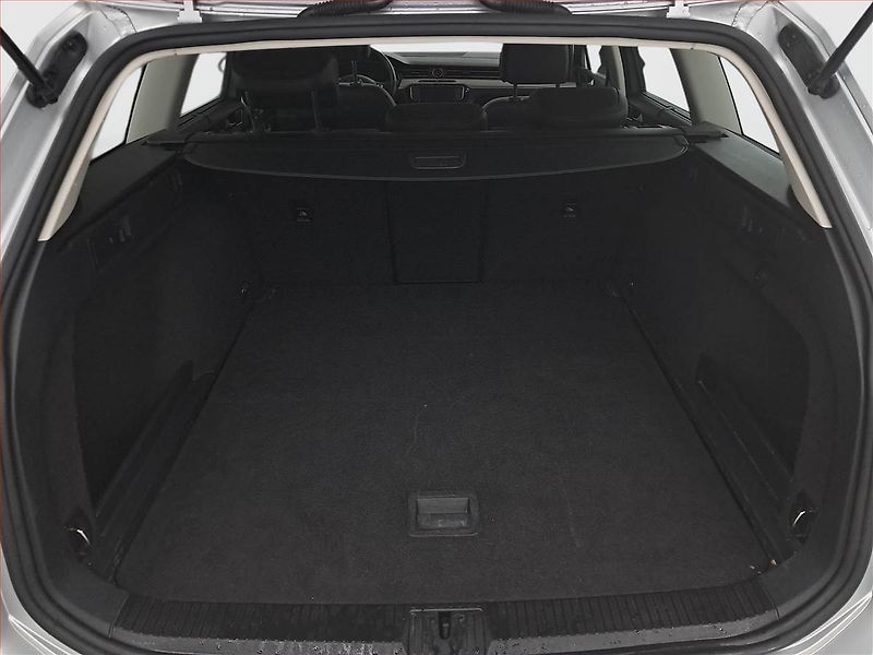 Volkswagen Passat (2015) Highline 2.0 TDI, Navi - fotka 14 z 20