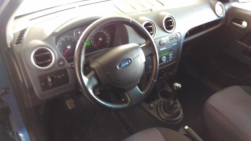 Ford Fusion (2008) 1,4i,59KW,KLIMA,CD,EL.VÝBAVA - fotka 19 z 27