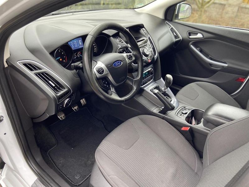 Ford Focus (2014) 1.0EcoBoost 92kw - fotka 14 z 32