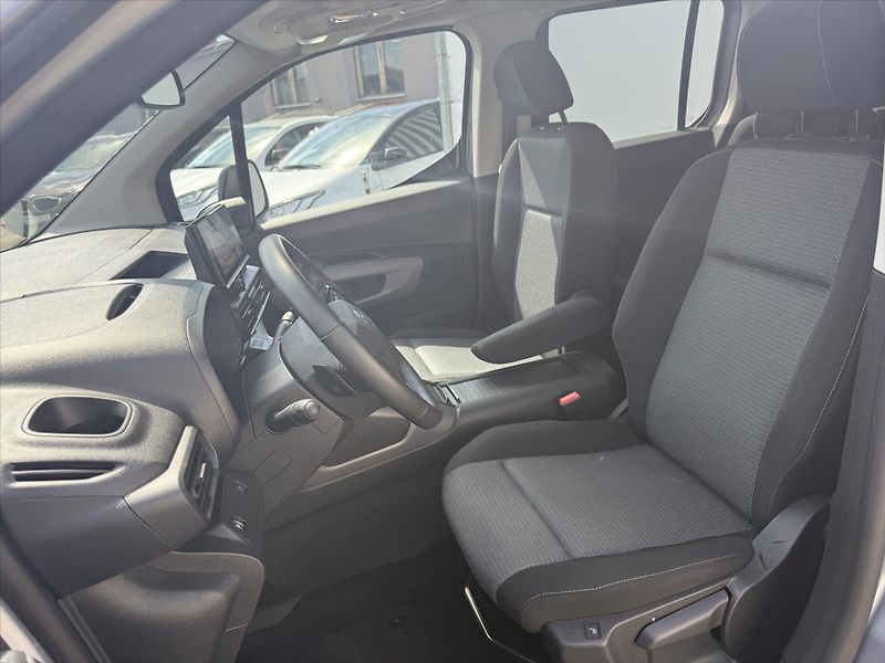 Toyota ProAce City Verso 1,5 Short VIP - fotka 9 z 23
