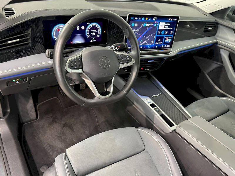 Volkswagen Passat (2024) BUSINESS 2.0TDI 110 KW DSG ZÁR - fotka 12 z 36