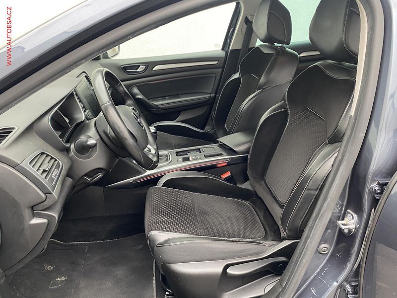 Renault Mégane (2017) 1.2 TCe, Intense, LED, navi - fotka 9 z 19