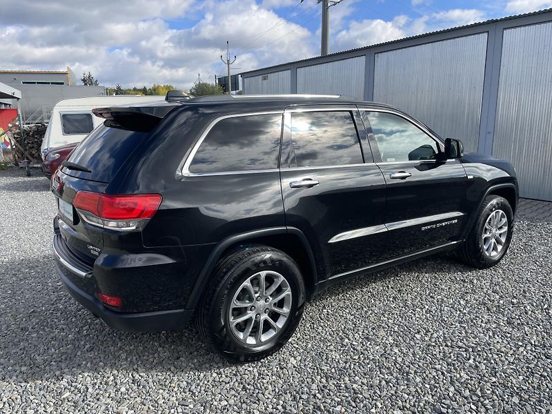 Jeep Grand Cherokee 3.0CRDi 4x4 250PS LIMITEED TOP - fotka 45 z 177