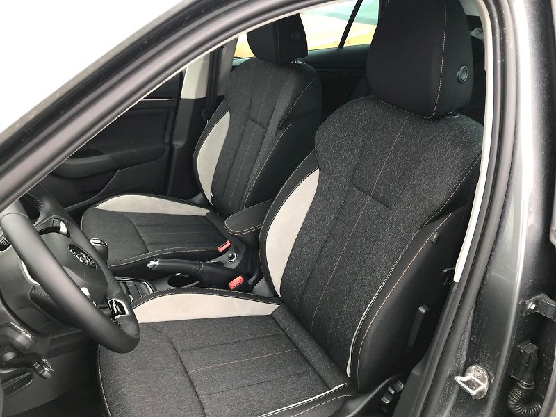 Škoda Kamiq (2024) 1.0 TSi - 85 kW, TOP SELECTION - fotka 16 z 20