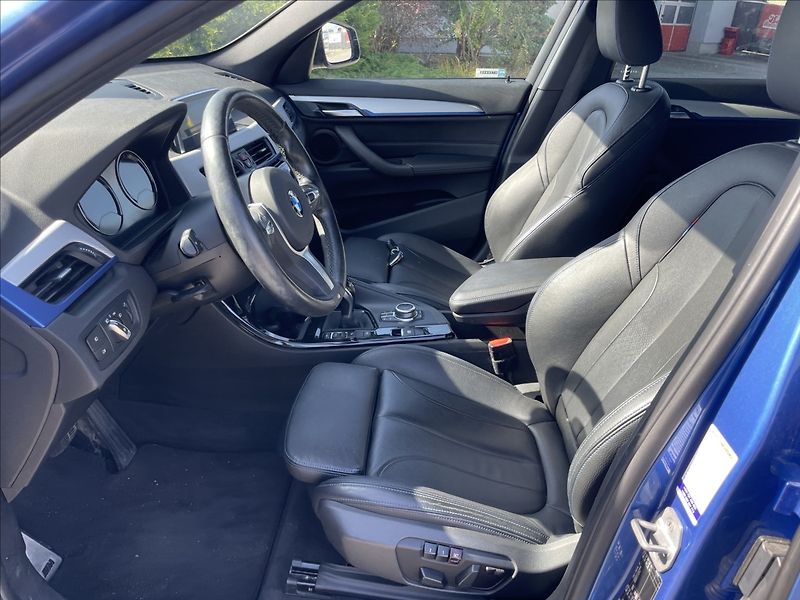 BMW X1 2,0 d 140kw M-Paket X-drive CZ - fotka 7 z 38