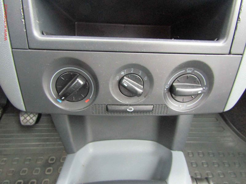 Škoda Fabia (2004) 1.2 HTP, ČR, STK6/28 - fotka 13 z 14