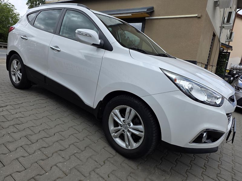 Hyundai ix35 (2012) 2.0-4x4-AUTOMAT-TEMPOMAT - fotka 4 z 18