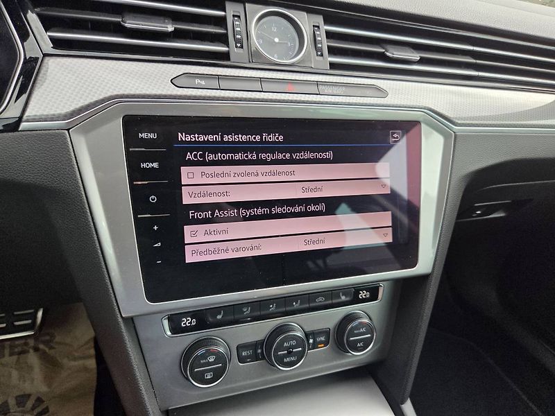 Volkswagen Passat Variant (2019) Passat Alltrack 2.0 BiTDI - fotka 18 z 50