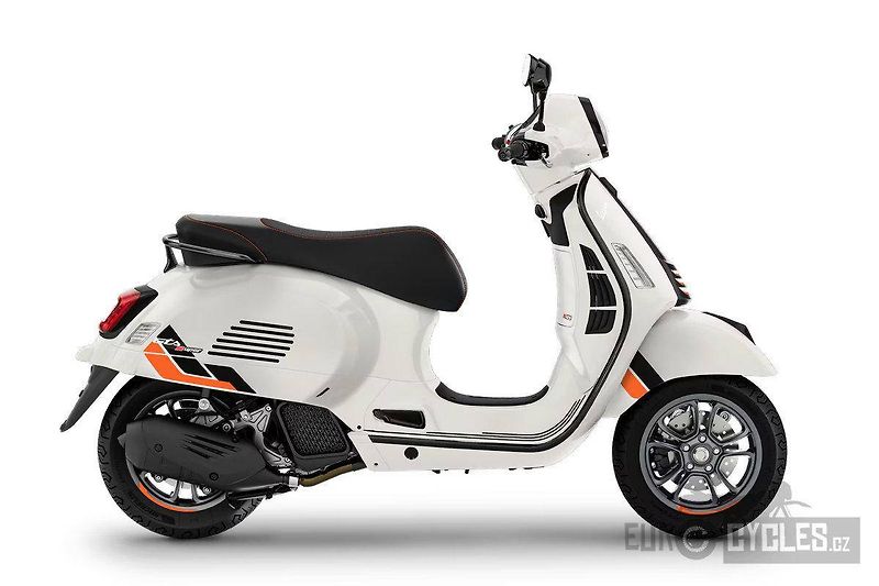 Vespa GTS 125 Super (2026) Sport AKCE 0% - skladem - fotka 2 z 14