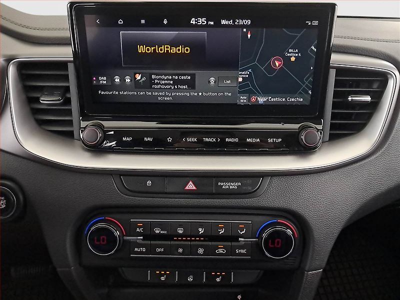 Kia Ceed (2021) 1.5 T-GDI, Automat, Serv.kniha - fotka 12 z 18