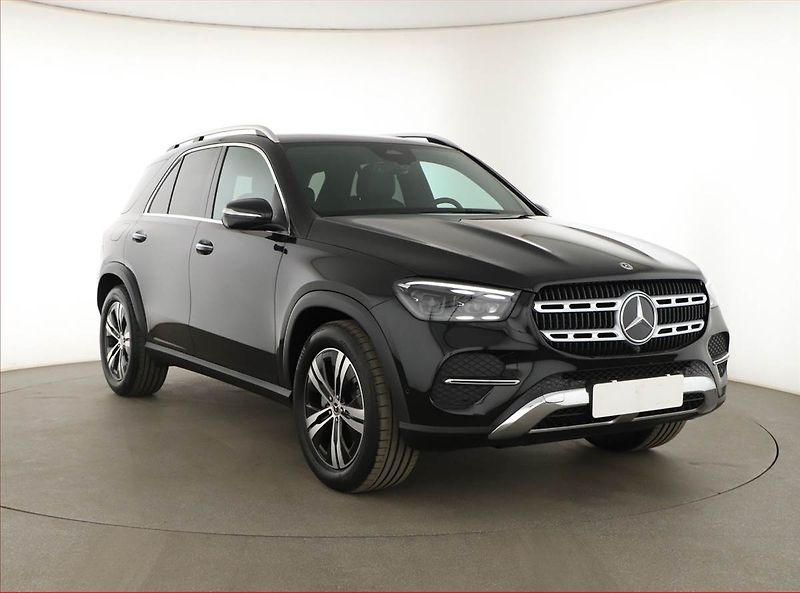 Mercedes-Benz GLE (2026) 300 d, ADVANTAGE, KEYLESS - fotka 1 z 31