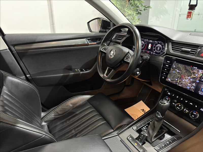 Škoda Superb 1,5   TSI DSG STYLE PLUS PANO - fotka 23 z 43