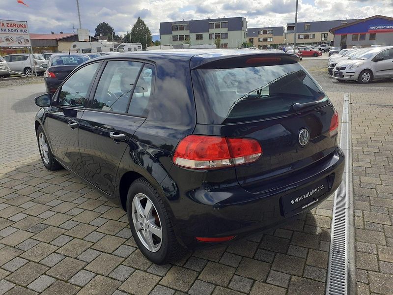Volkswagen Golf (2011) VI 1.2 TSi - fotka 5 z 28