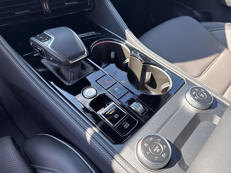 Volkswagen Touareg TDI 210kW R-Line Vzduch DYN - fotka 14 z 17