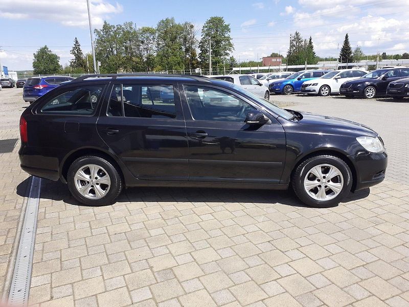 Škoda Octavia (2010) KOMBI 1.4 TSI - fotka 3 z 27