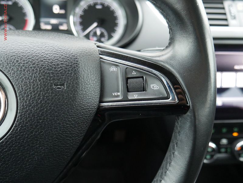 Škoda Octavia (2019) 1.6 TDi, ČR, Style - fotka 16 z 22