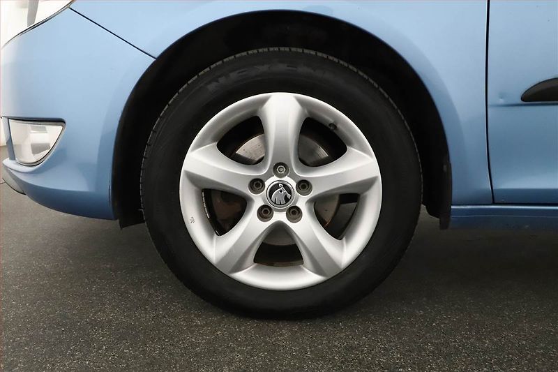 Škoda Fabia (2013) Ambition 1.2 TSI, Serv.kniha - fotka 12 z 12
