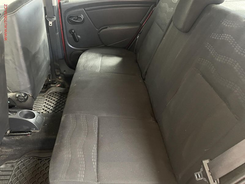 Dacia Sandero (2009) 1.6i, ČR, AC, tažné - fotka 10 z 14
