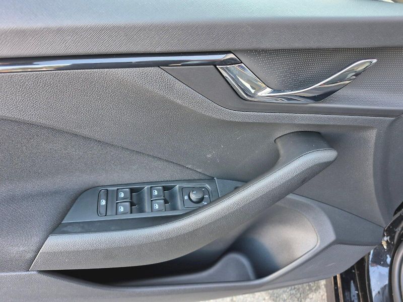 Škoda Kamiq (2026) Selection 1.0 TSI 85kW - fotka 11 z 28
