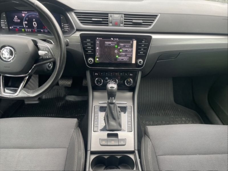 Škoda Superb 2,0 TDI 147 4x4 Style - fotka 10 z 11