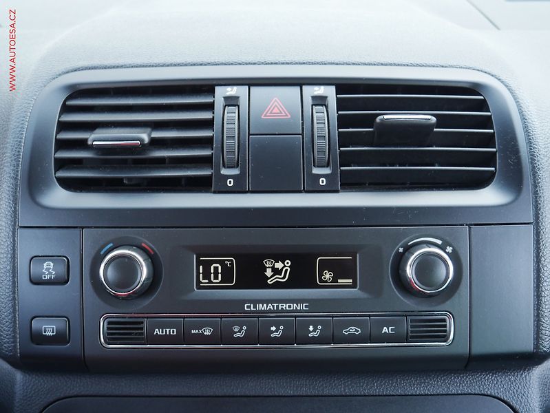 Škoda Fabia (2013) 1.2 TSi, ČR, Elegance - fotka 17 z 21