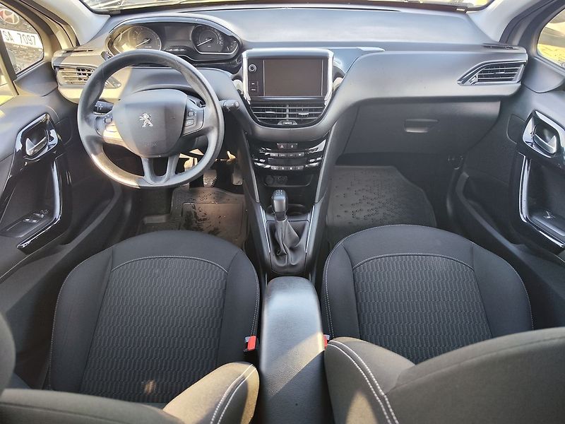 Peugeot 208 1.2 PureTech/60kW Active - fotka 10 z 25