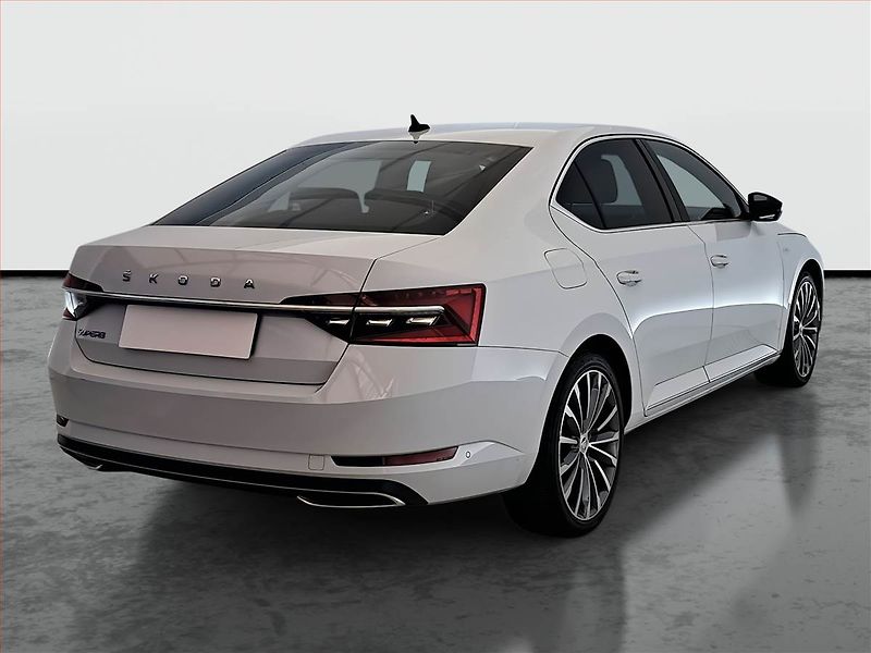 Škoda Superb (2023) Laurin&Klement 2.0 TDI - fotka 5 z 21
