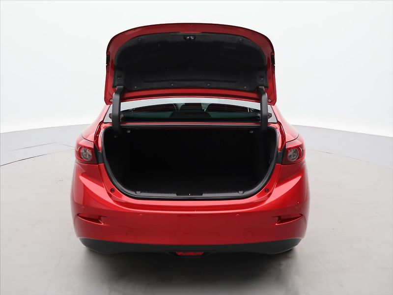 Mazda 3 2,0 G120 Automat Attraction - fotka 9 z 32