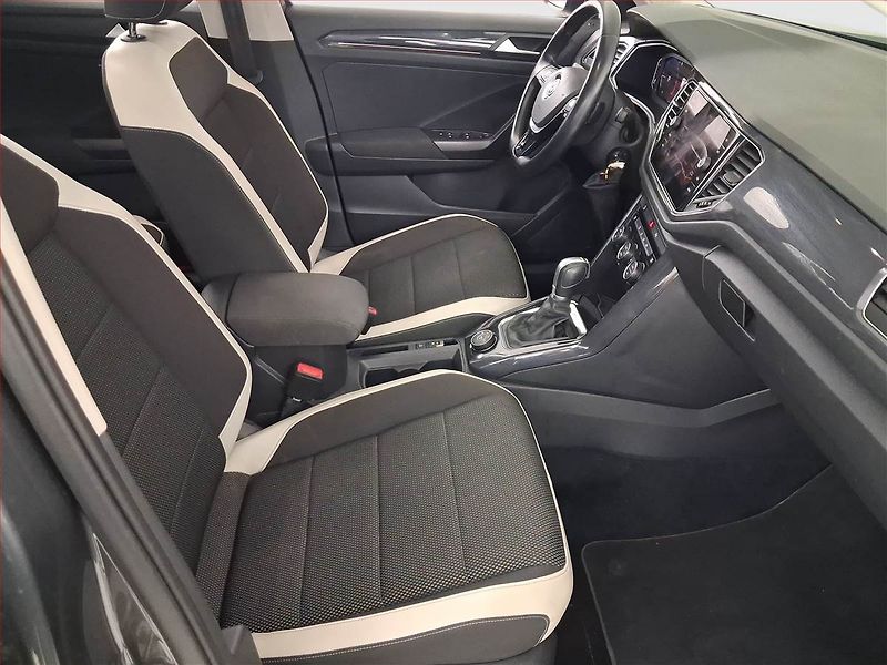 Volkswagen T-Roc (2018) 2.0 TDI 4Motion - fotka 9 z 20