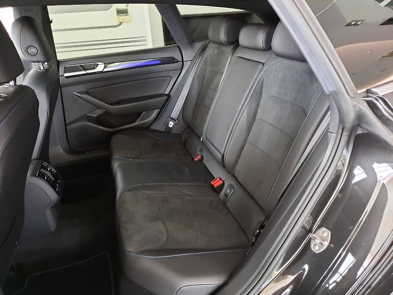Volkswagen Arteon Shooting Brake (2023) R 2.0 TSI 4Motion (235kW/320k) - fotka 9 z 29