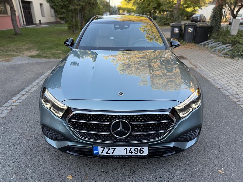Mercedes-Benz Třídy E (2024) Mercedes-Benz E 450 4MATIC - fotka 7 z 15