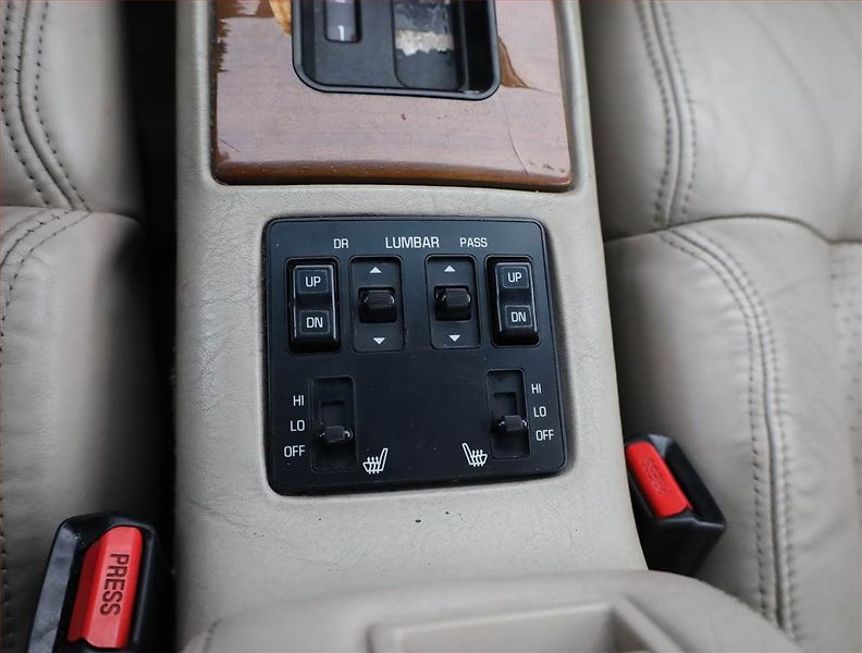 Cadillac Seville (1993) 4.9 V8, Automat, Eko.zaplacen - fotka 11 z 19