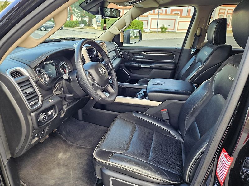 RAM 1500 (2019) 5.7HEMI + LPG LARAMIE - fotka 12 z 38
