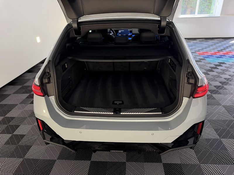 BMW Řada 5 BMW 540d xDrive M-Sport,tažné  - fotka 41 z 48