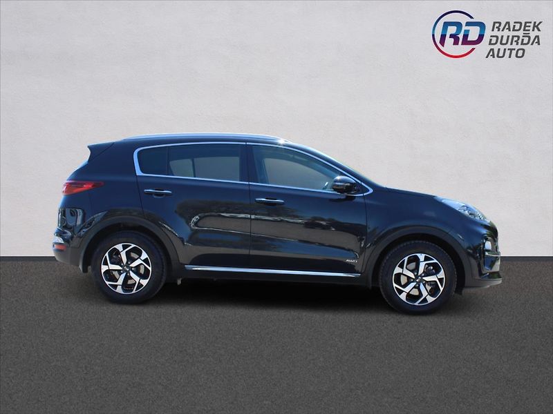 Kia Sportage 1,6 T-GDI  1MAJ,ZÁRUKA,A/T,4X4 - fotka 4 z 37