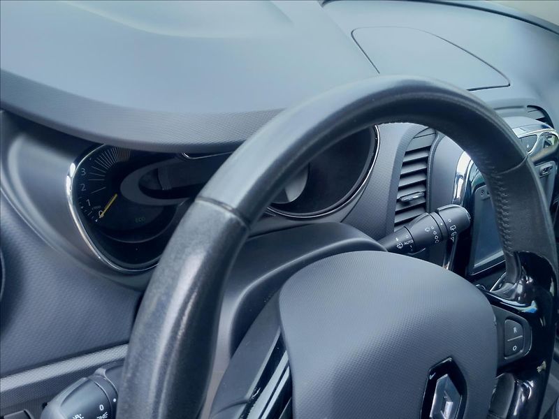 Renault Captur 1,2TCe 88kW AUTOMAT - fotka 44 z 56