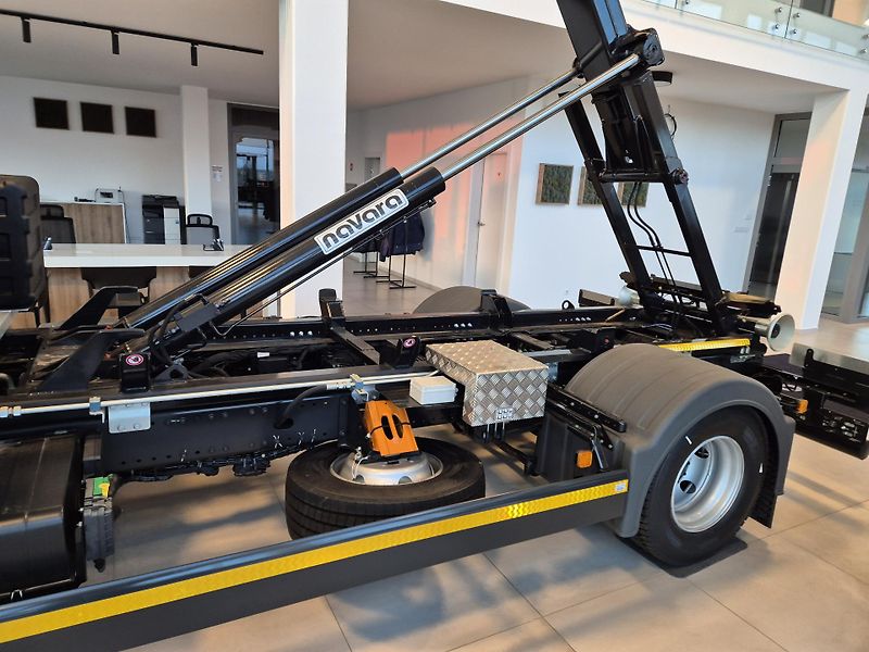 MAN TGL 12.220 NOSIČ KONTEJNERU 8T - fotka 8 z 8