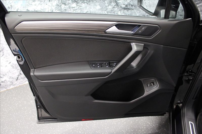 Volkswagen Tiguan Allspace 1,5 TSI EVO DSG Elegance CZ - fotka 7 z 35